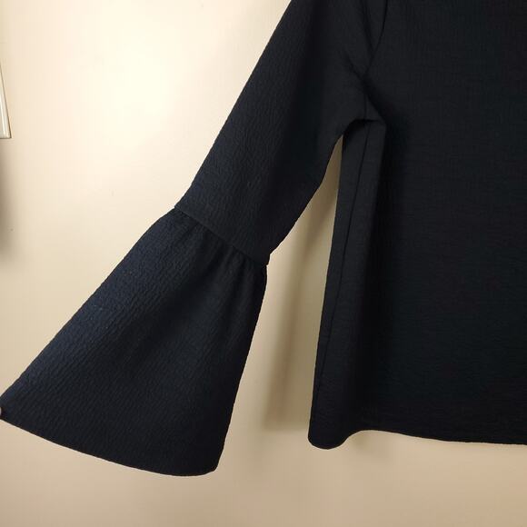 Ann Taylor Petite Flare Sleeve Knit Top In Black Size SP - Picture 3 of 10